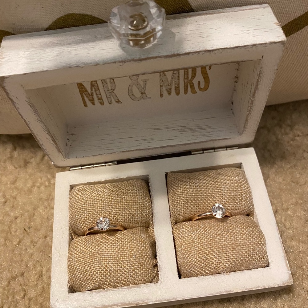 Wedding Ring Box - Picture 3 of 4